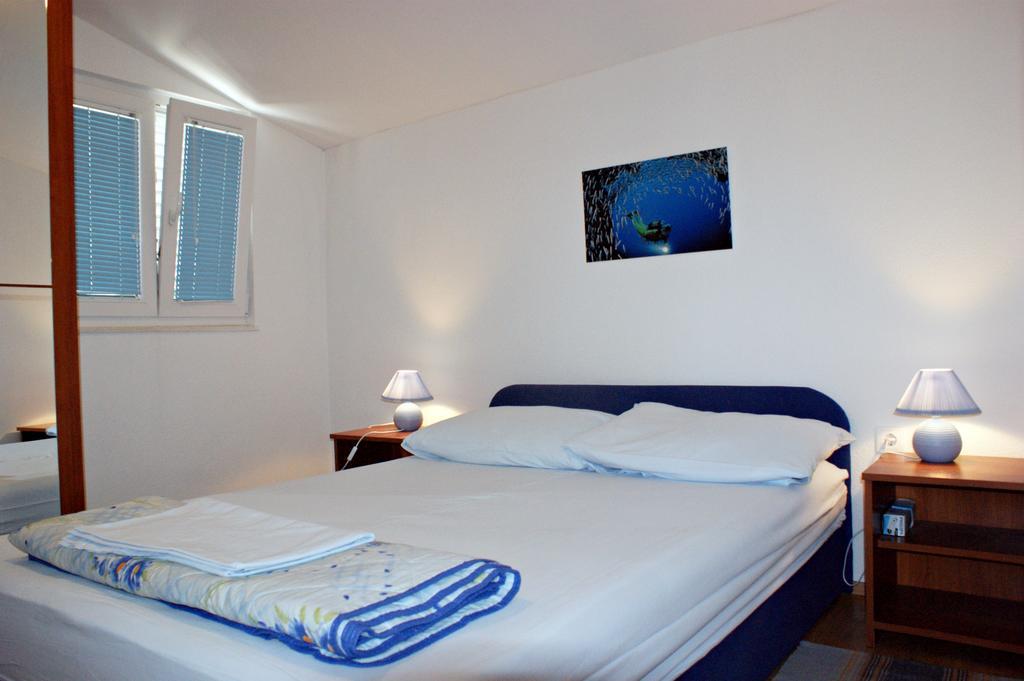 Apartments Kairos - Bili 9 Kaštela Habitación foto